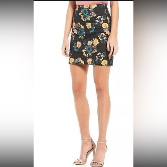 Nicole  MILLER Artelier   Stretch Ruched  mini  Skirt Size 8 NWT $265 - Picture 1 of 5